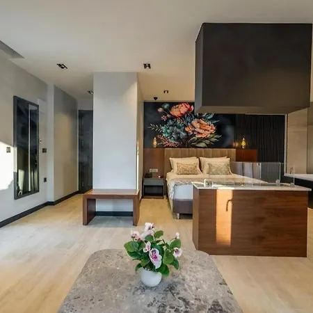 Bogaz Manzarali Villa *